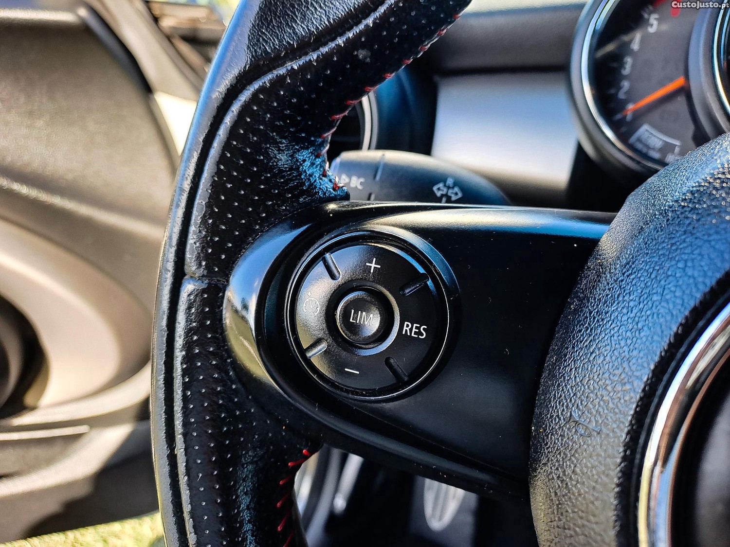 MINI Cooper 1.5D PACK JCW 116CV DIESEL 2015 — fotografia 11