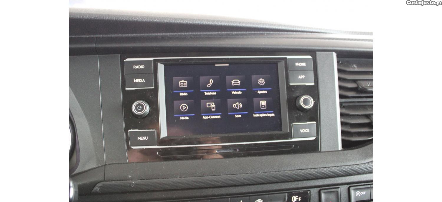 Volkswagen Caravelle Comfortline 2.0 TDI 150cv — fotografia 12