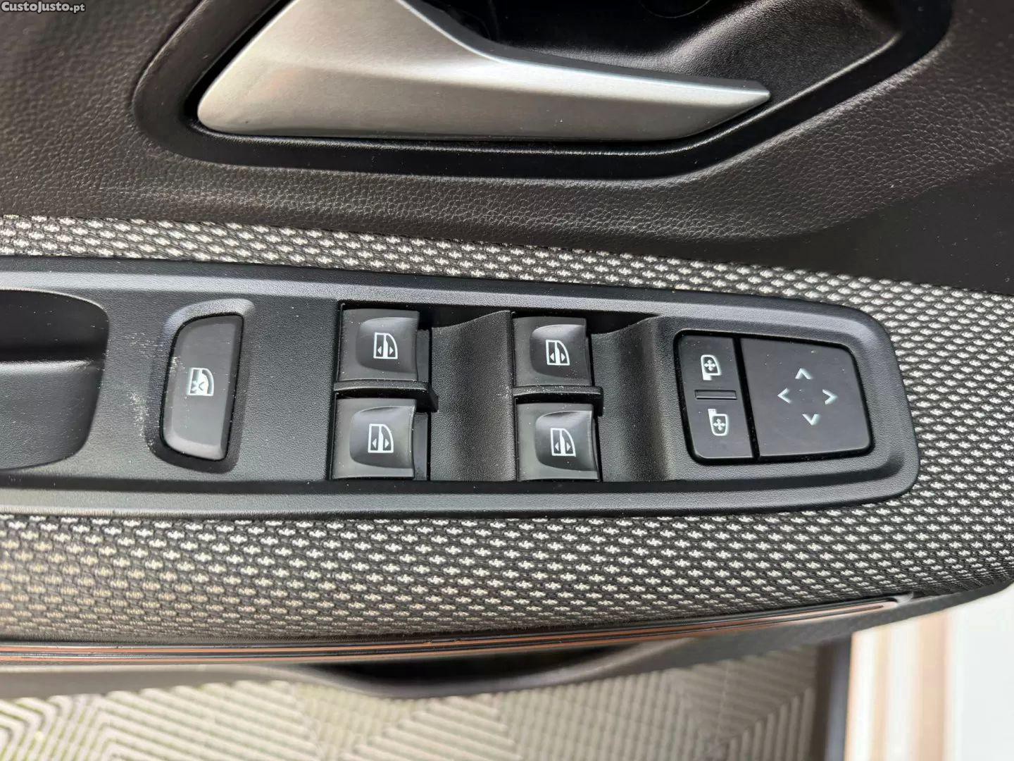 Dacia Sandero 1.0 tce essential — fotografia 10