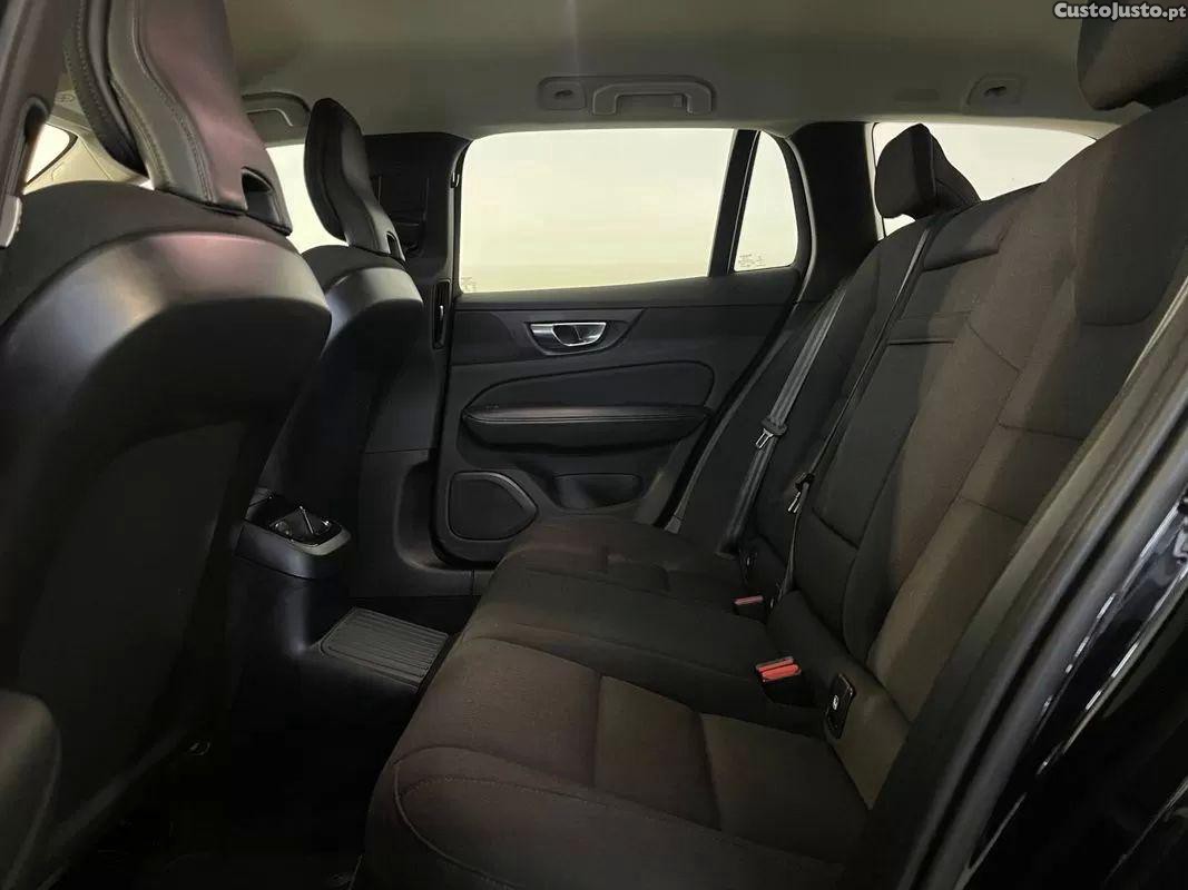 Volvo V60 2.0 t6 awd te inscription — fotografia 21