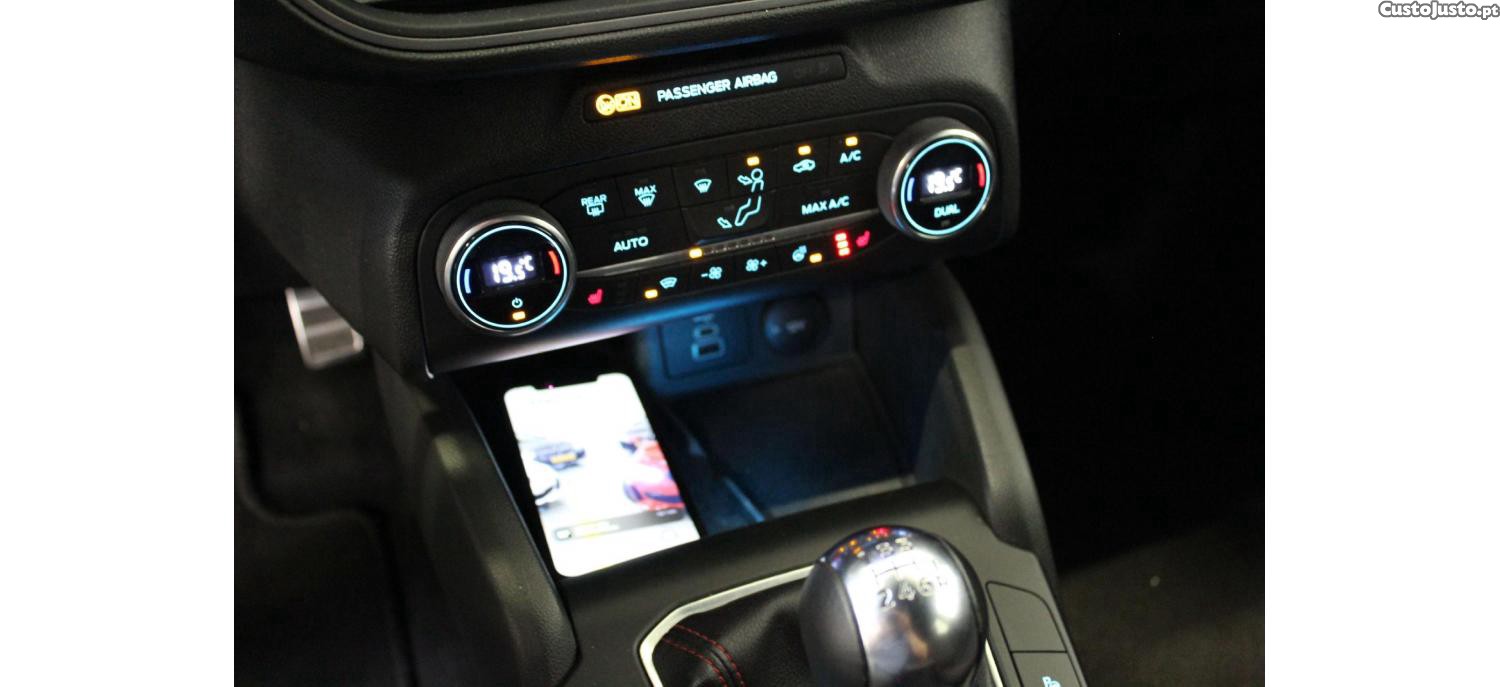 Ford Focus 1.0 EcoBoost 125cv MHEV ST-Line — fotografia 14