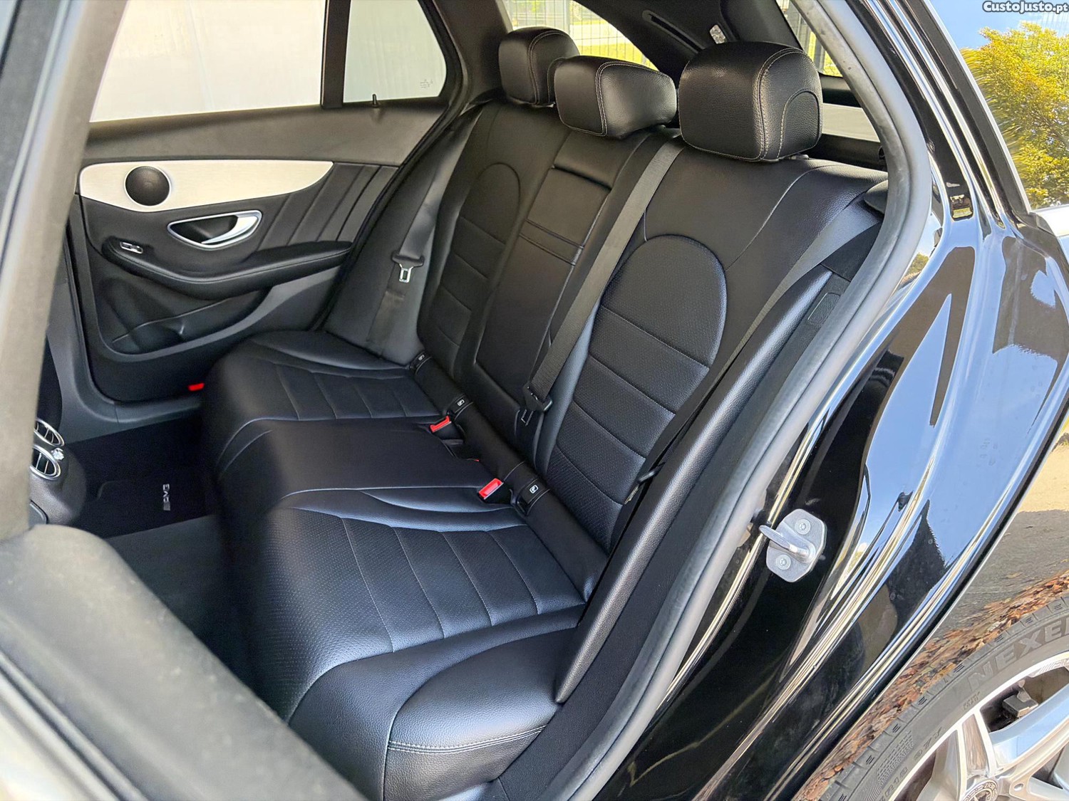 Mercedes-Benz C 350 e STATION AMG LINE PLUG-IN 7G-TRONIC NACIONAL 1 ÚNICO DONO 279 CV — fotografia 7