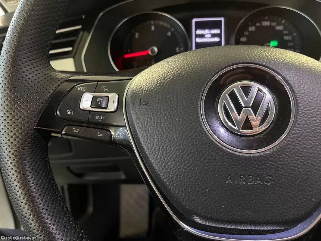 Volkswagen Passat 2.0 tdi elegance dsg — fotografia 11