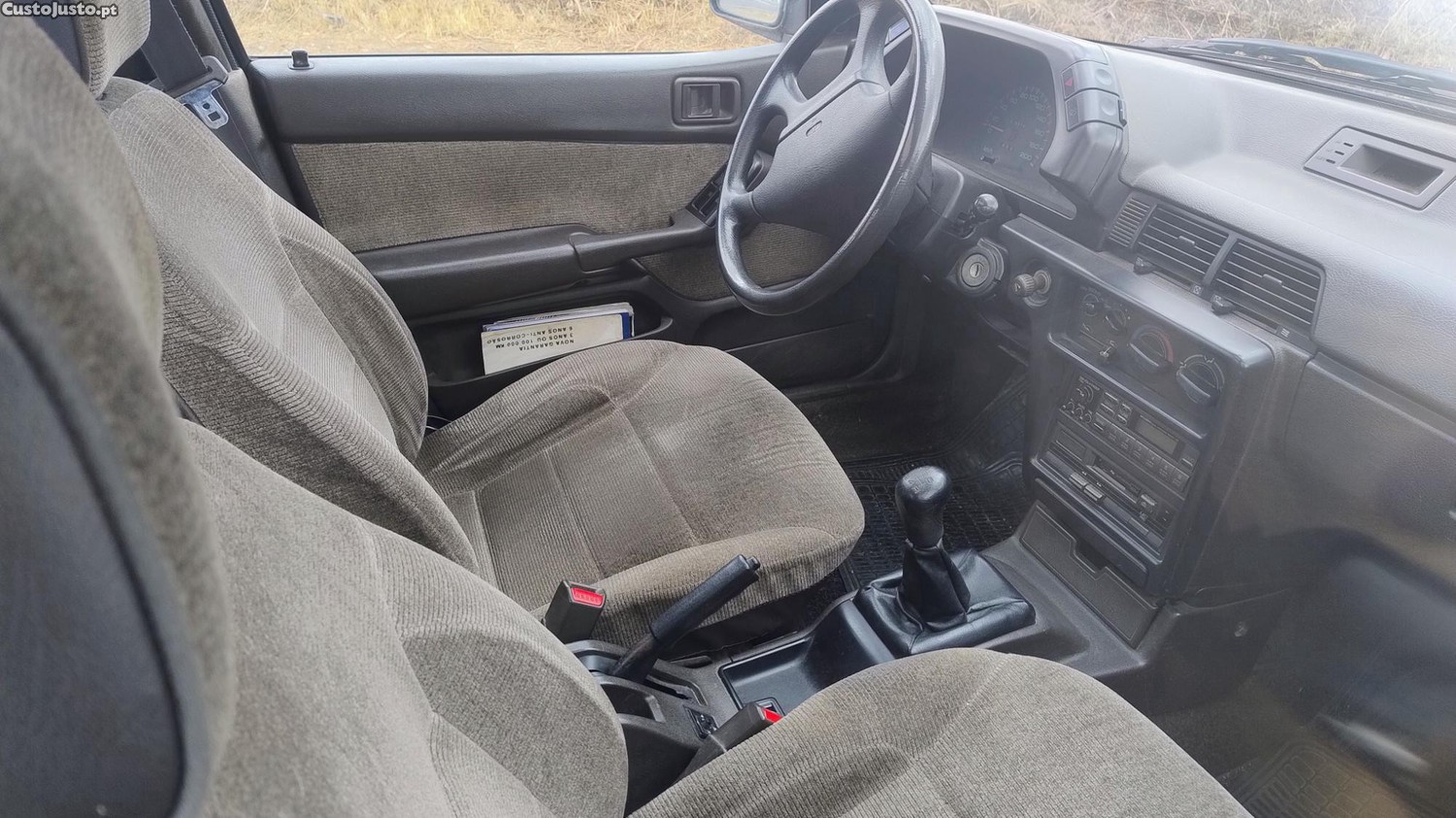 Mitsubishi Lancer 1.5 GLX Teto + AC — fotografia 3