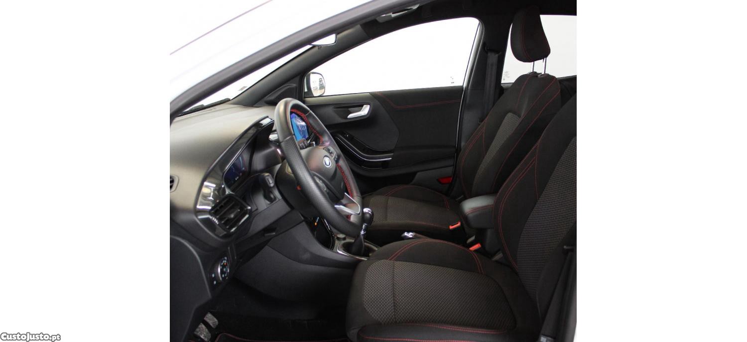 Ford Puma 1.0 EcoBoost MHEV ST-Line X Vivid Ruby Edition — fotografia 19