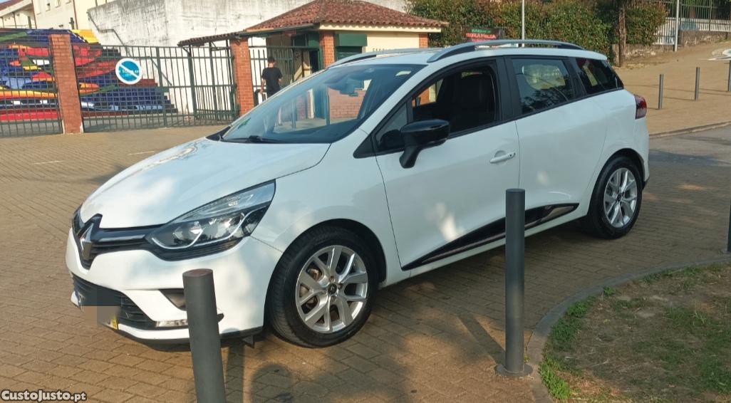 Renault Clio Sport tourer 1.5 dCi 90 — fotografia 3