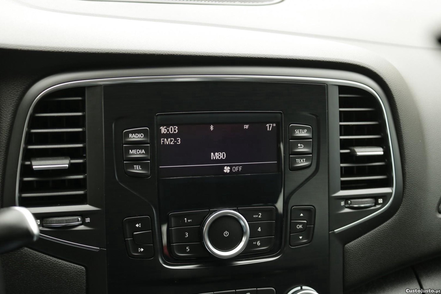 Renault Mégane 1.5 Blue DCI Zen — fotografia 16