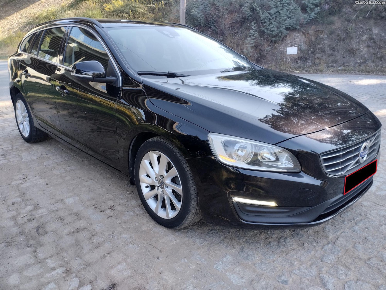 Volvo V60 2.0 D4 181CV MOMENTUM GEARTRONIC - FULL EXTRAS - C/ GARANTIA - COMO NOVA — fotografia 28