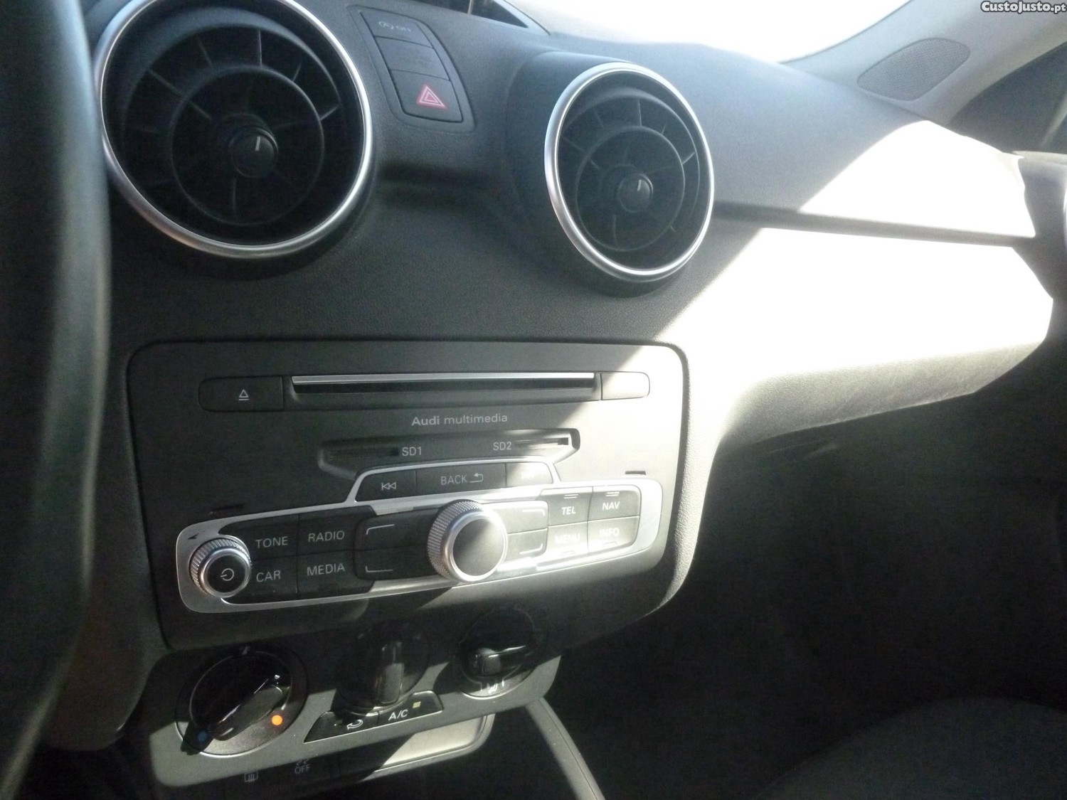 Audi A1 SPB 1.0 TSFI — fotografia 5