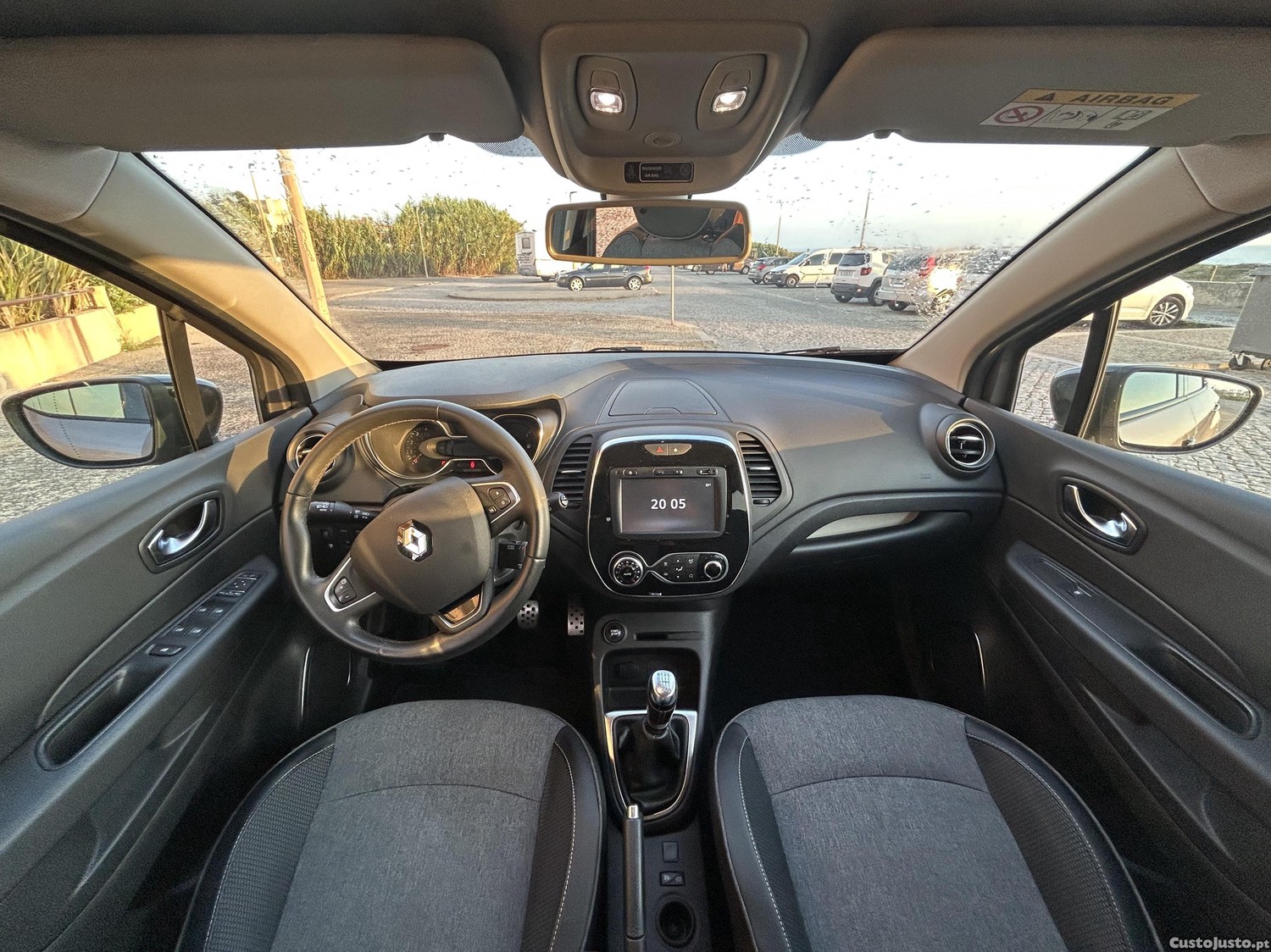 Renault Captur 1.5 dCi Exclusive - 28.000kms - 110 cavalos — fotografia 8