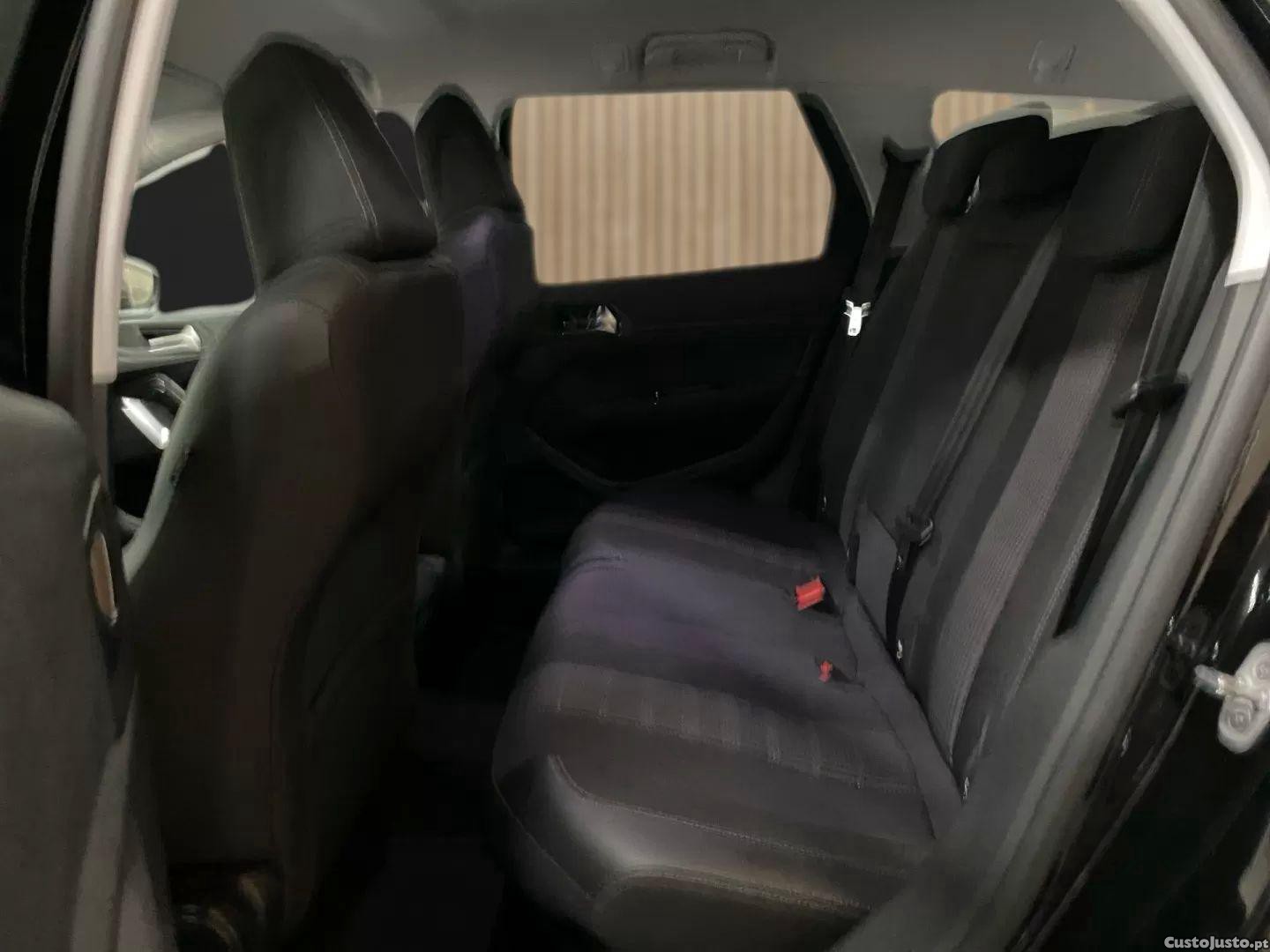 Peugeot 308 1.2 puretech gt line — fotografia 6