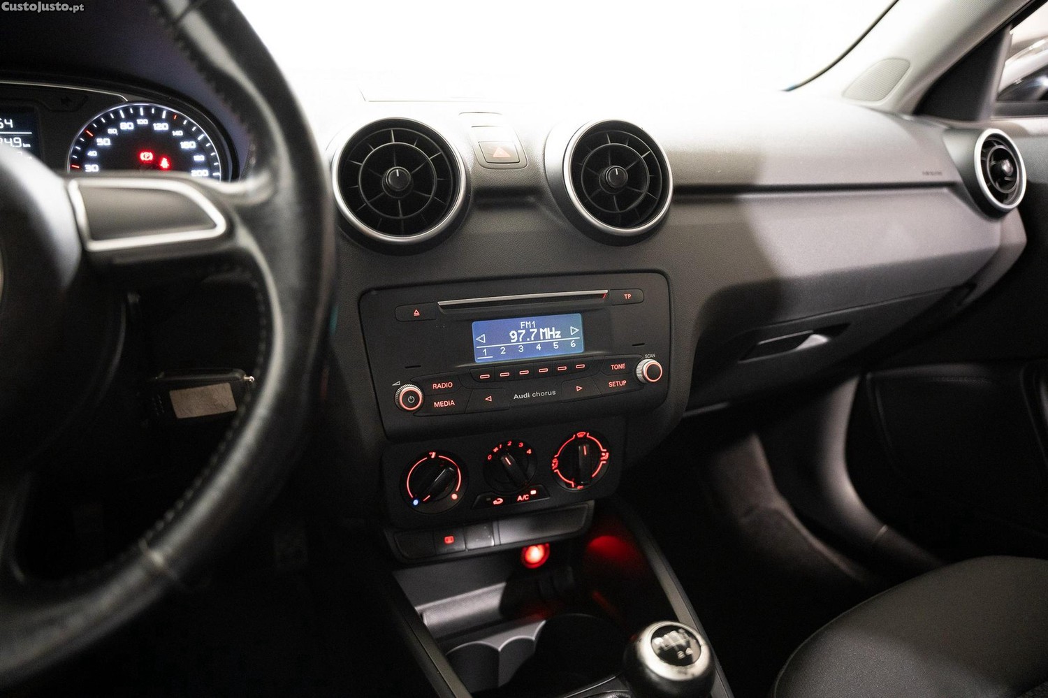 Audi A1 Sportback 1.4 TDI Design — fotografia 7