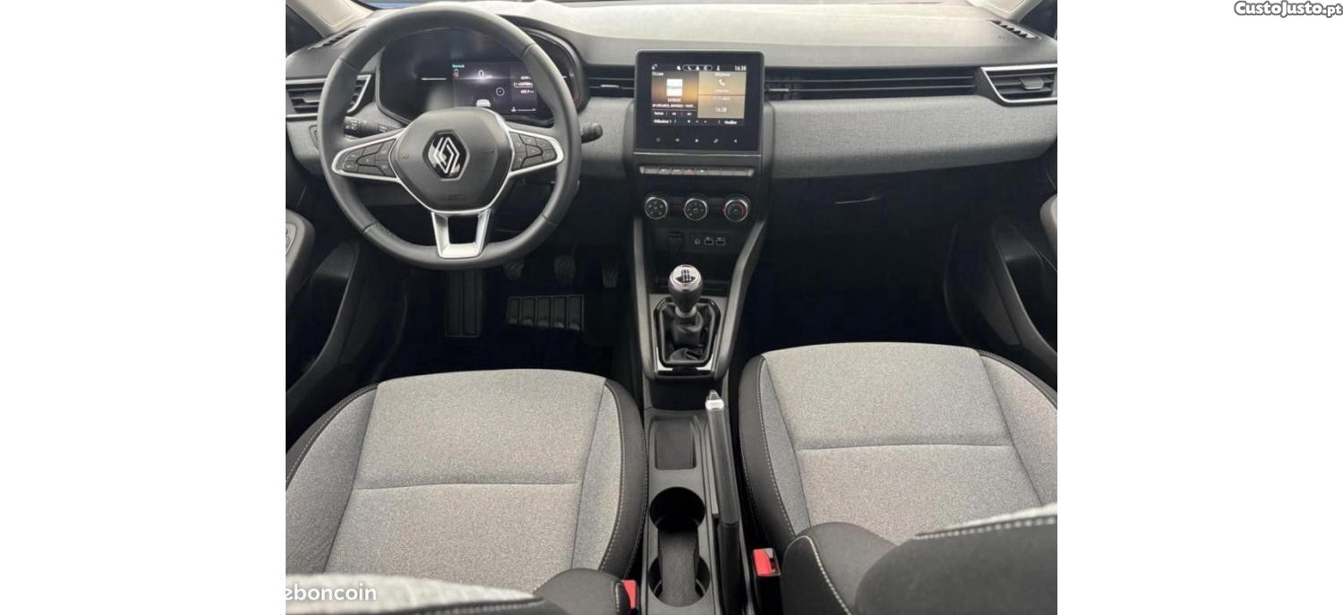 Renault Clio 1.0 Tce Evolution — fotografia 6