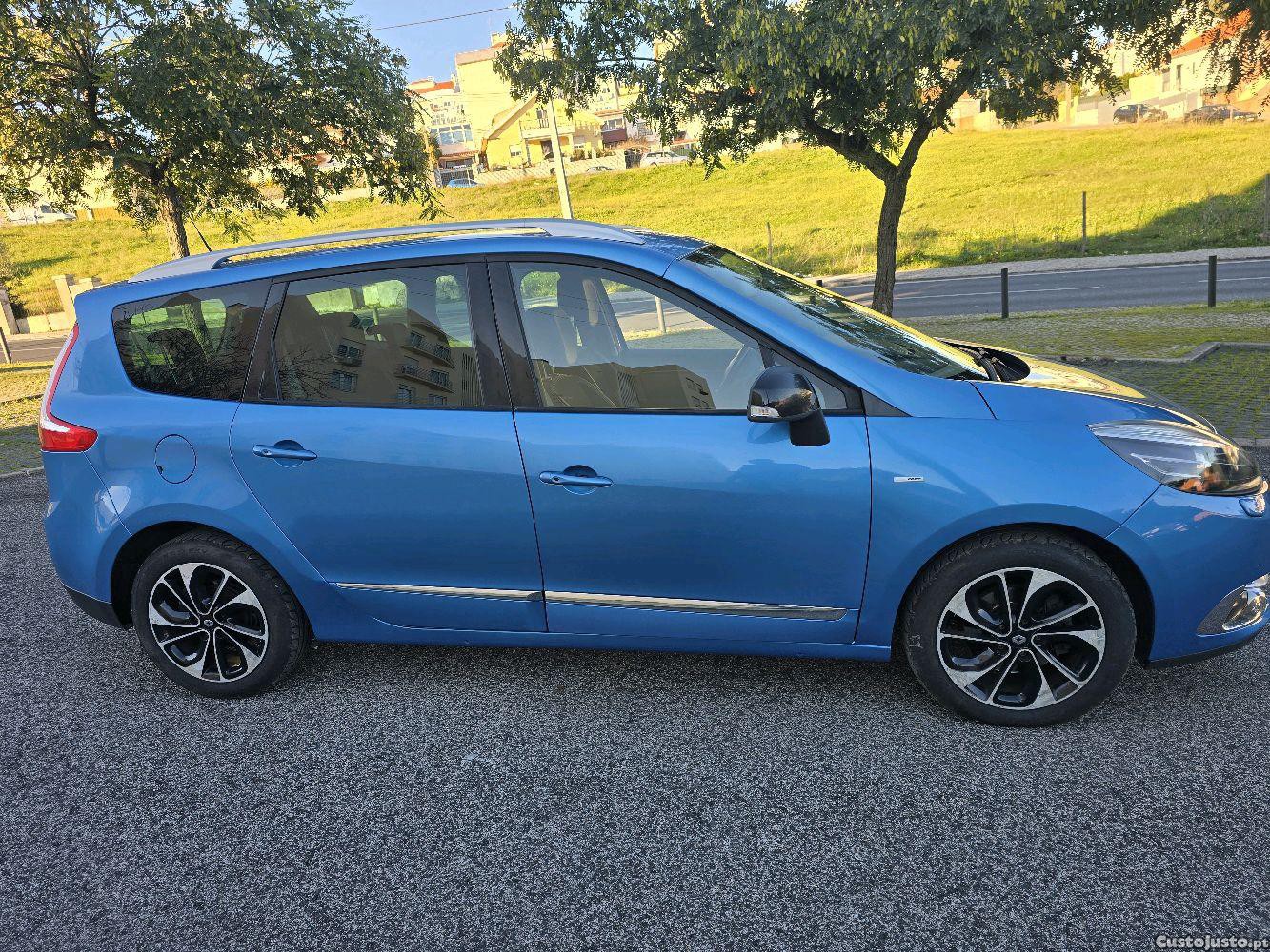 Renault Grand Scénic 1.5 dci 110.cv / Garantia/2014 - 14 foto 3
