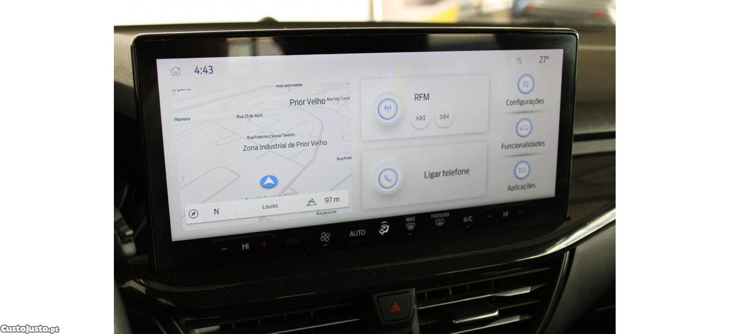 Ford Focus 1.0 EcoBoost MHEV ST-Line — fotografia 13