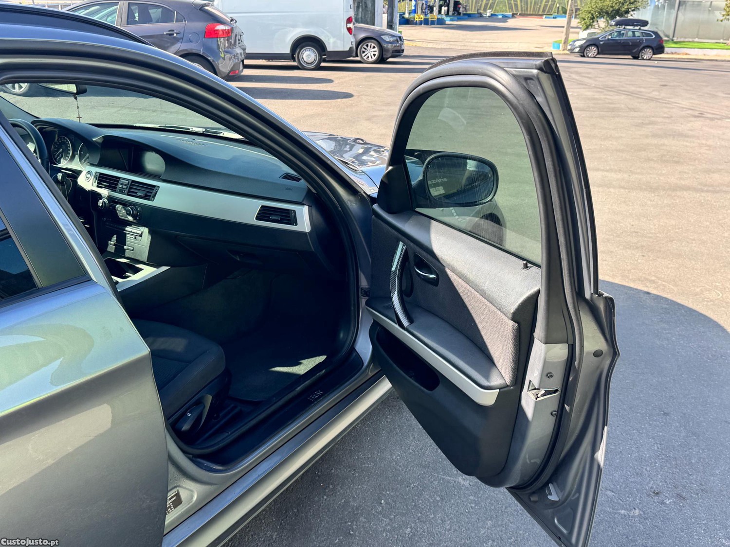 BMW 320 e91 — fotografia 2