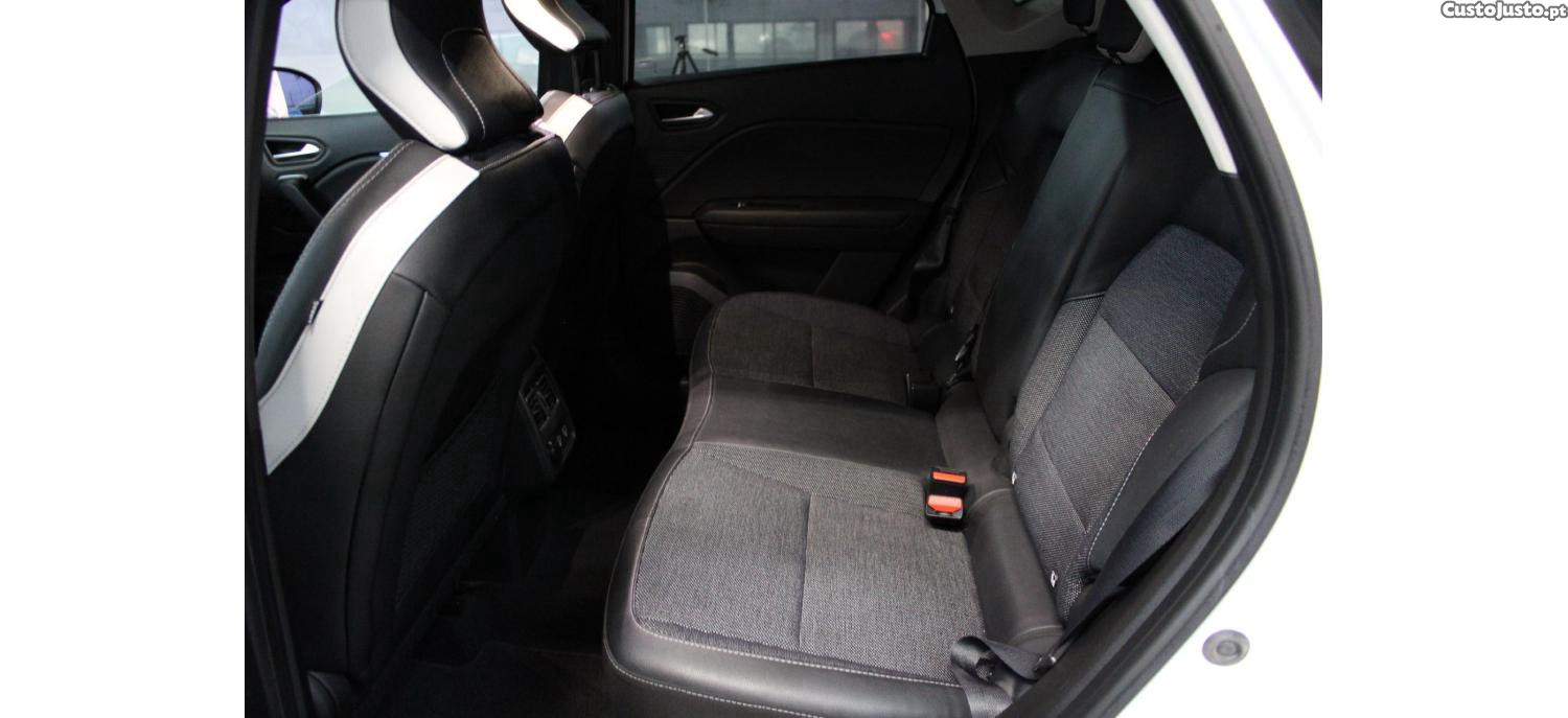 Renault Captur 1.0 Tce Techno — fotografia 2