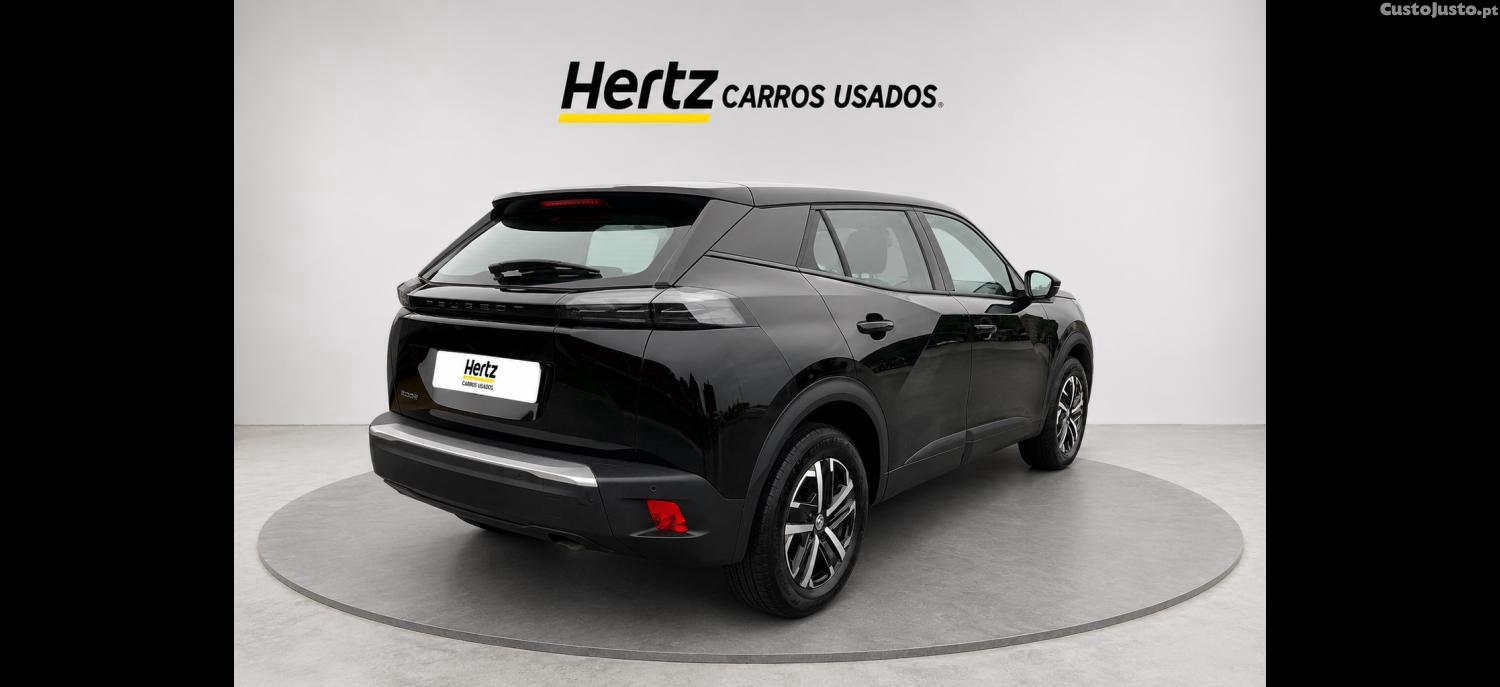 Peugeot 2008 PureTech Active 1.2 100cv — fotografia 4