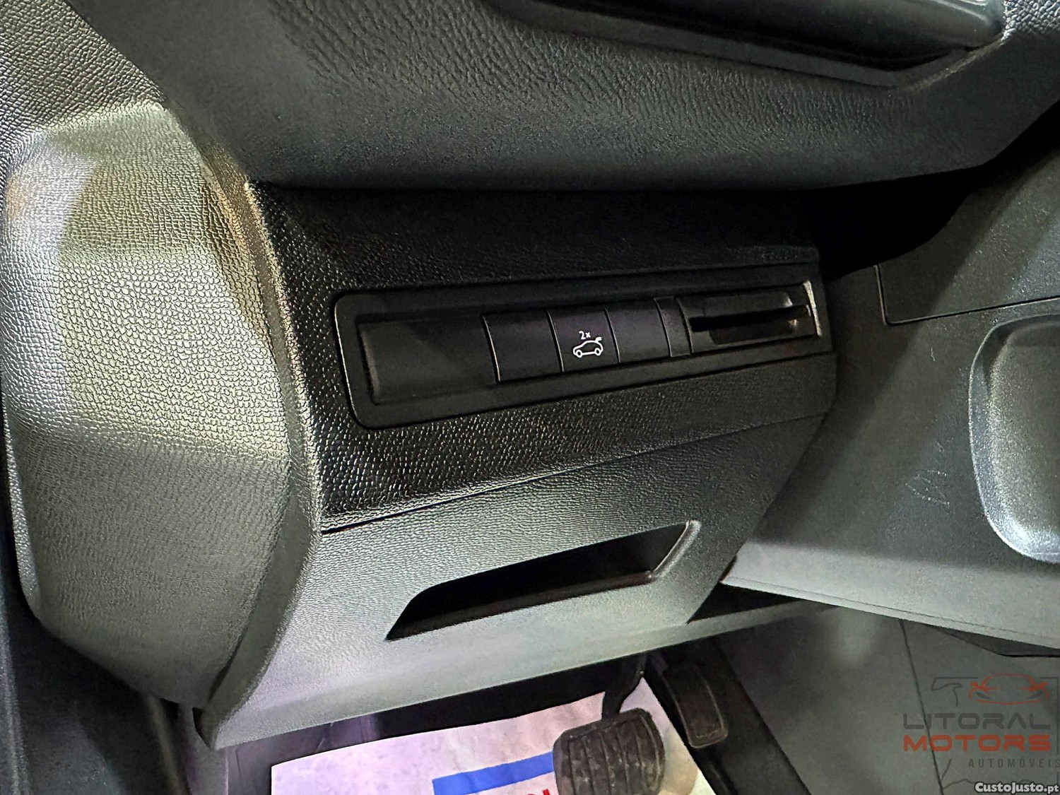 Peugeot 3008 1.2 PureTech Allure Pack EAT8 — fotografia 7