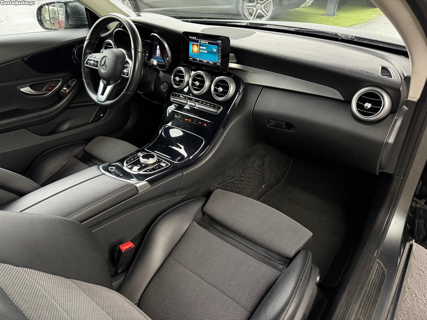 Mercedes-Benz C 220 d — fotografia 13