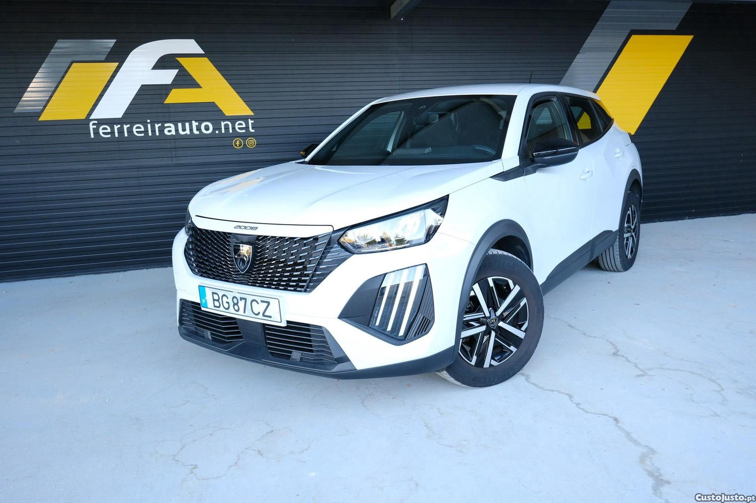Peugeot 2008 1.5 BlueHdi Style 130cv — fotografia 23