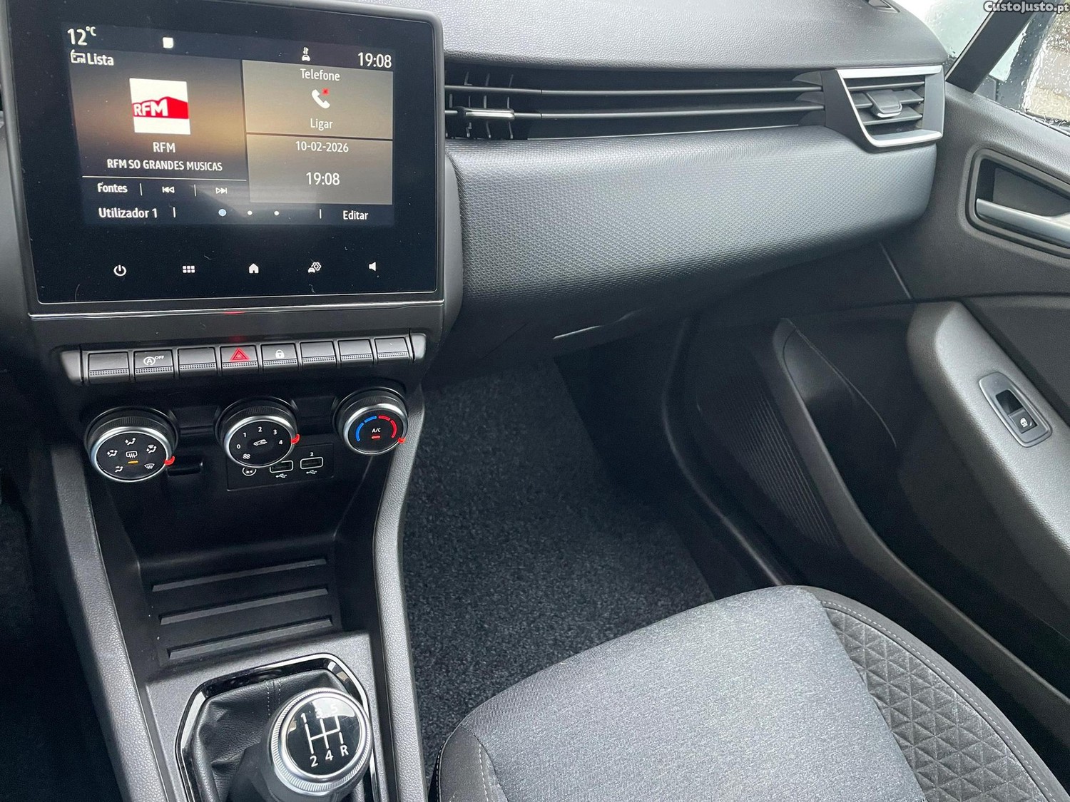 Renault Clio 1.0 SCe Zen — fotografia 8