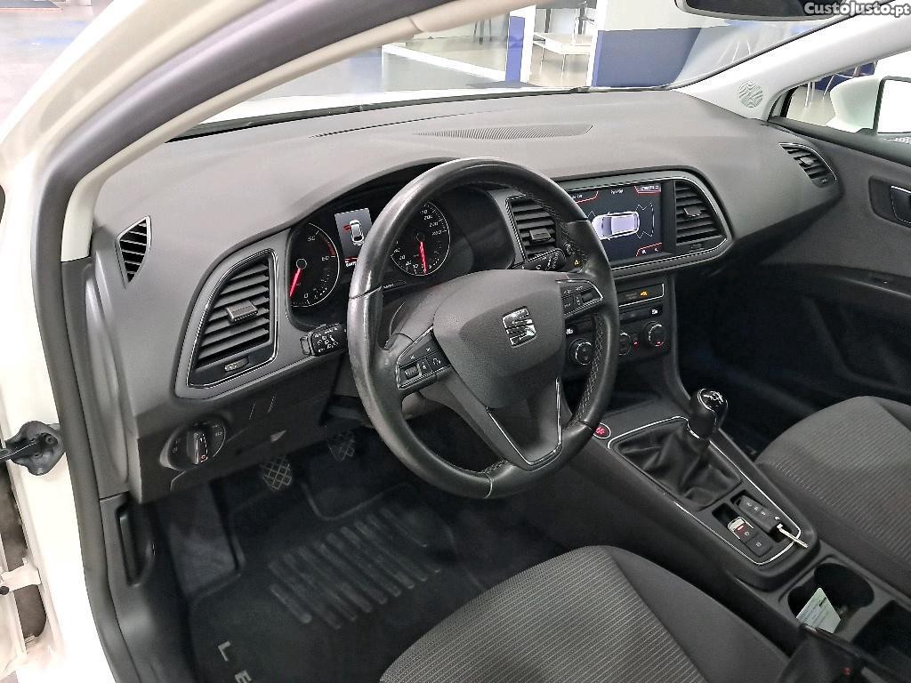 SEAT Leon ST 1.6 TDI Style 115cv — fotografia 19