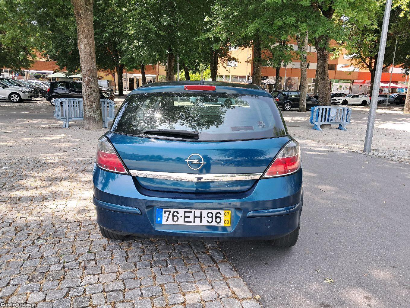 Opel Astra 13cdti — fotografia 3