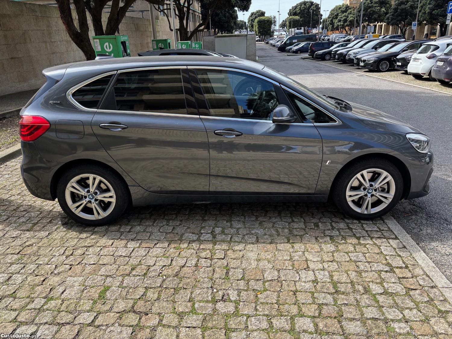 BMW 225 Xe — fotografia 3