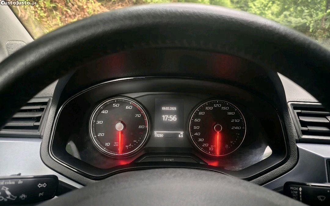 SEAT Arona 1.0TSI 115cv — fotografia 2