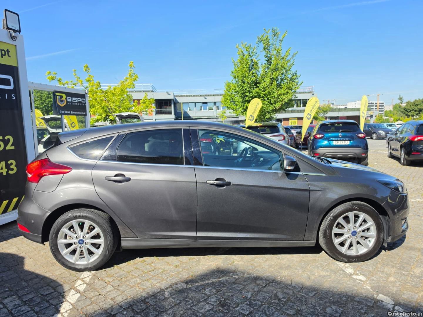 Ford Focus 1.5 TDCi EcoBlue Active — fotografia 17