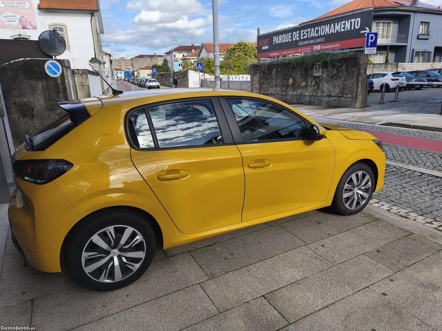 Peugeot 208 1.2 Active Pack — fotografia 5