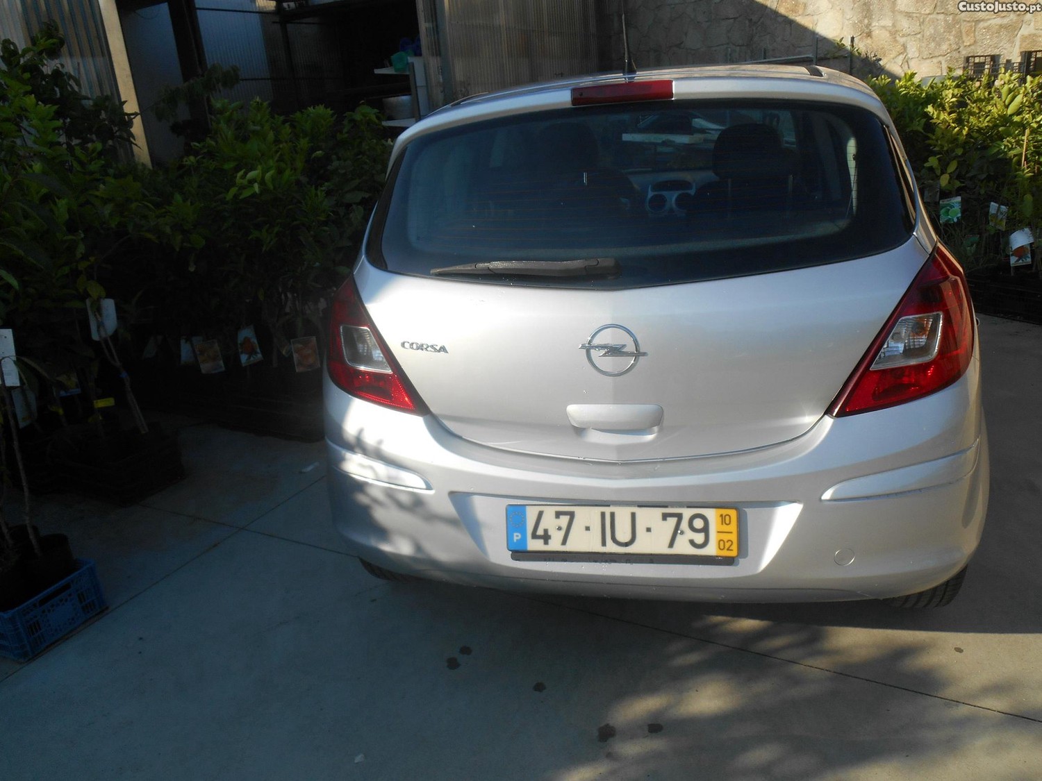 Opel Corsa 1.2 — fotografia 4