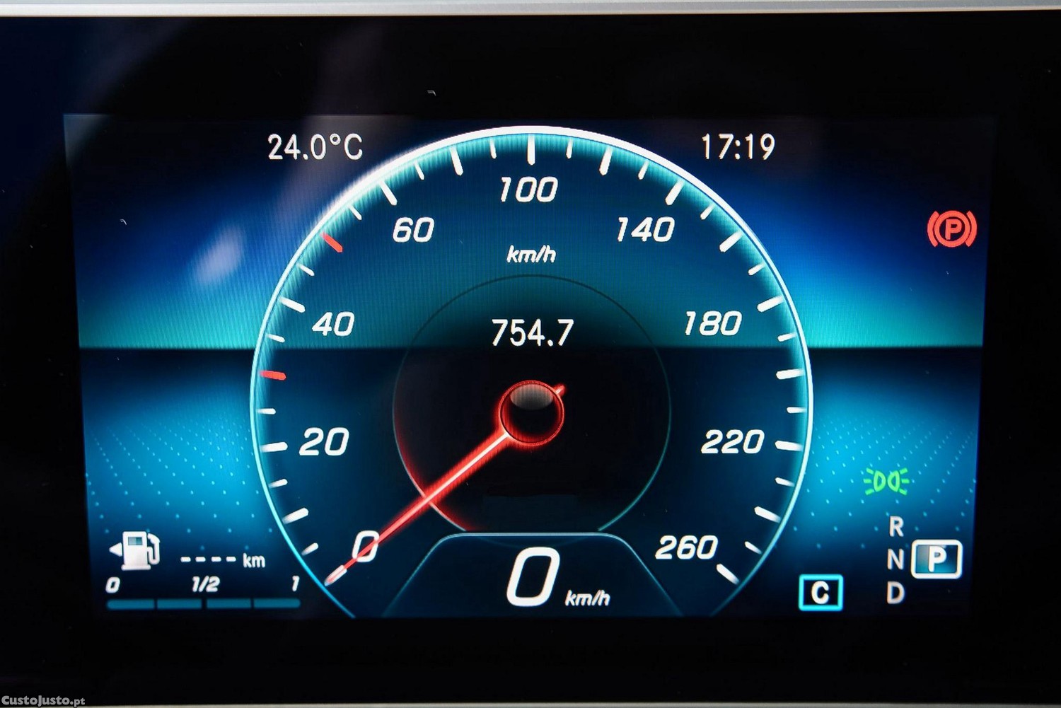 Mercedes-Benz B 180 d Style Plus Aut. — fotografia 10