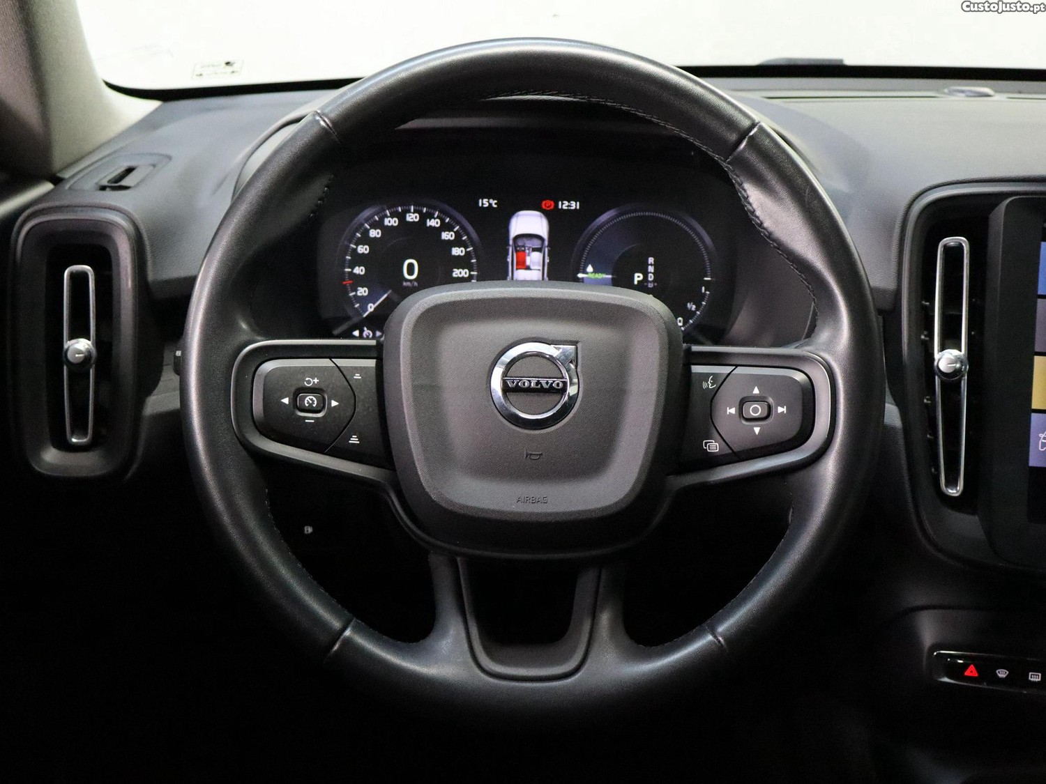 Volvo XC 40 1.5 T4 PHEV Essential — fotografia 15
