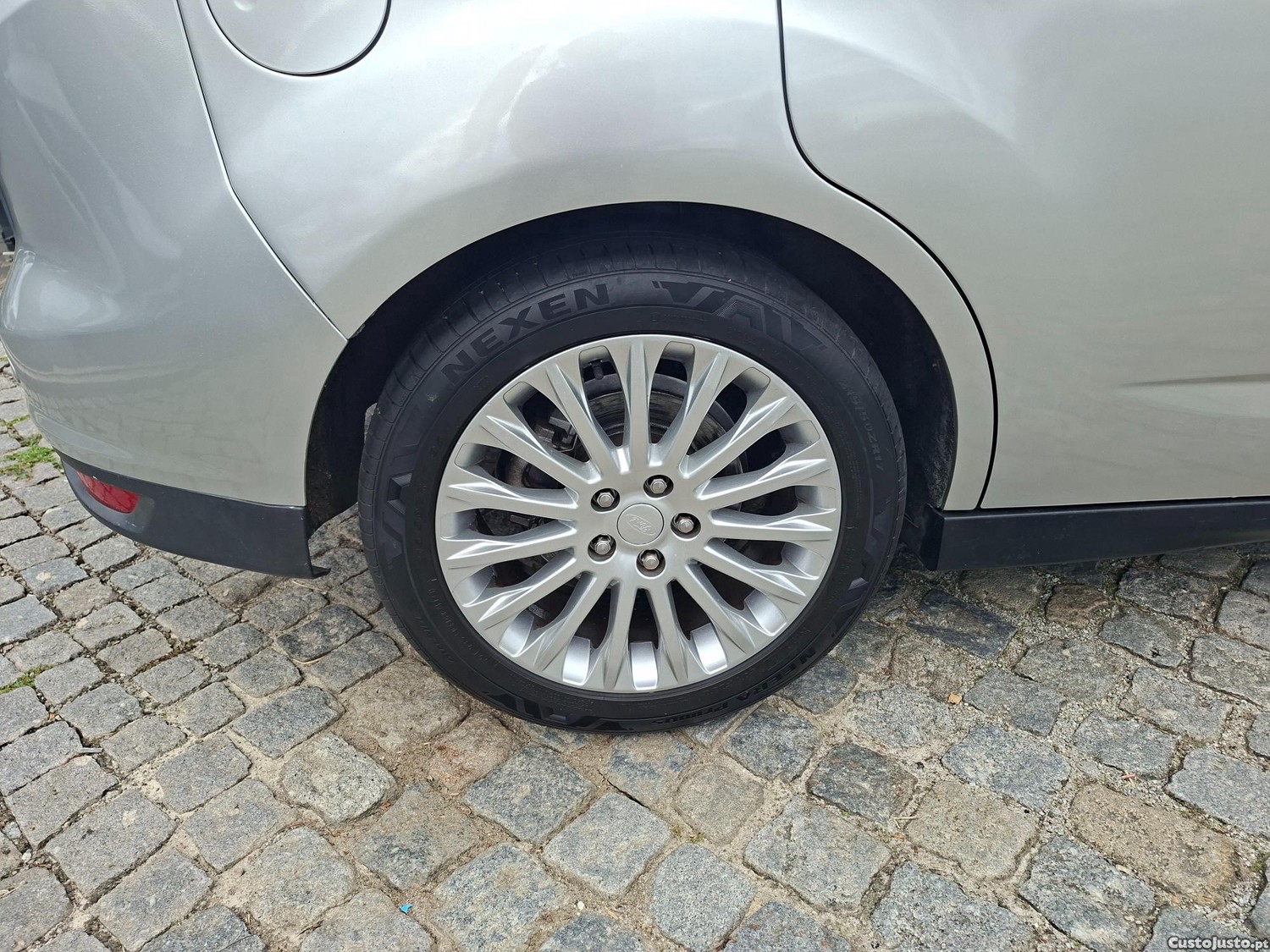 Ford C-Max 1.6TDCI Titanium ss Nacional — fotografia 10