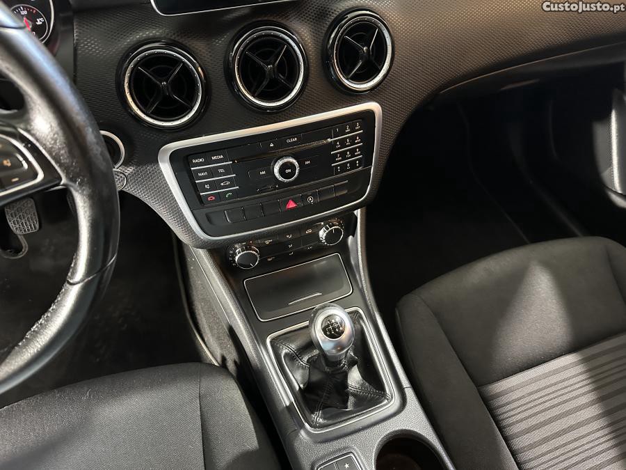 Mercedes-Benz A 160 d — fotografia 8