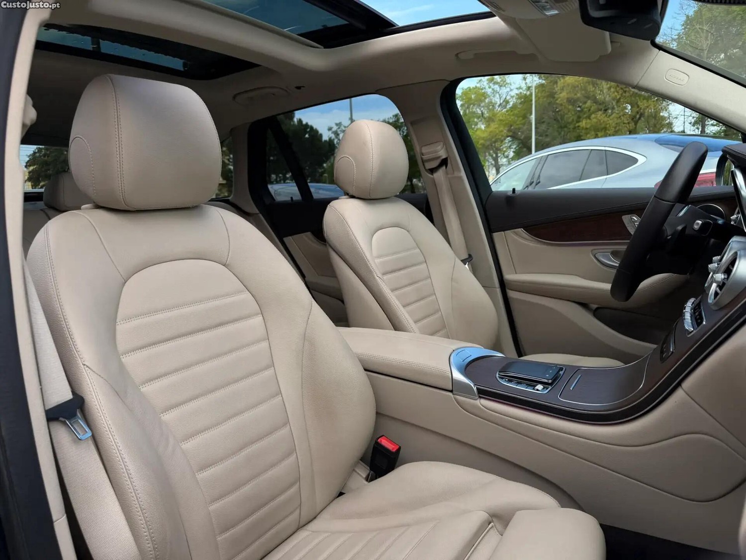 Mercedes-Benz GLC 300 de 4Matic — fotografia 10