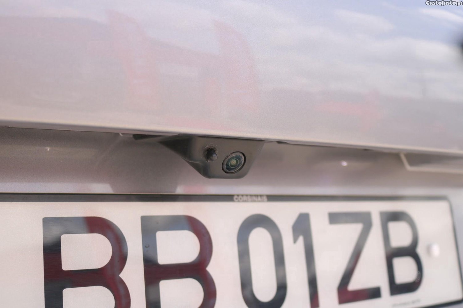 Peugeot 308 SW 1.6 Hybrid Allure Pack e-EAT8 180cv — fotografia 48
