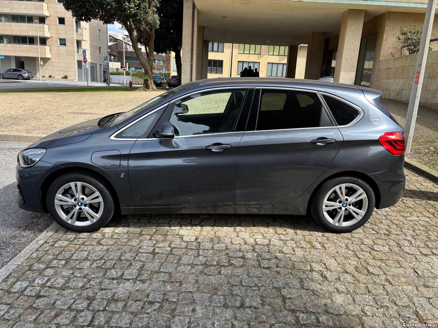BMW 225 Xe — fotografia 7