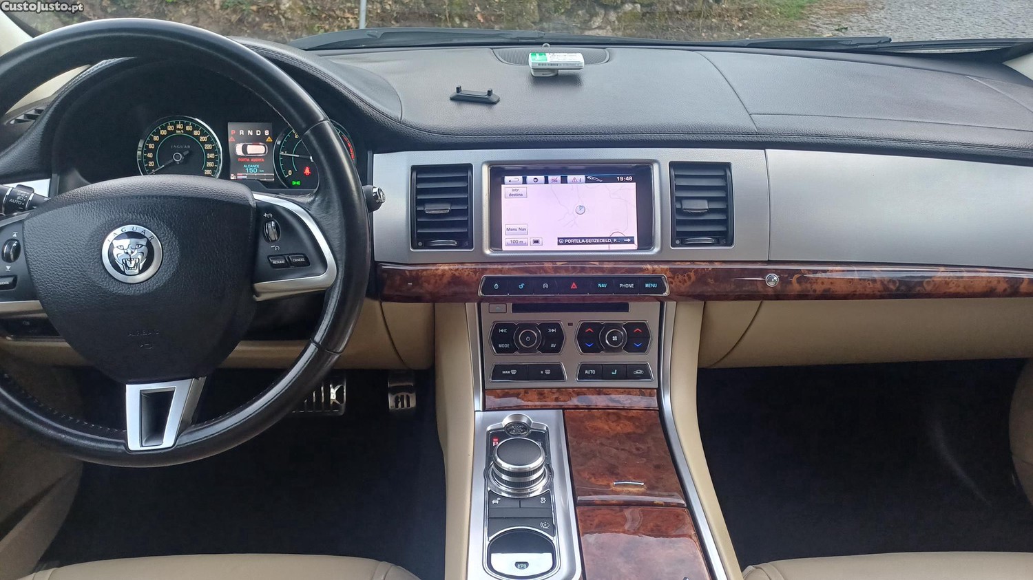 Jaguar XF 2.2D 200cv Luxury — fotografia 3
