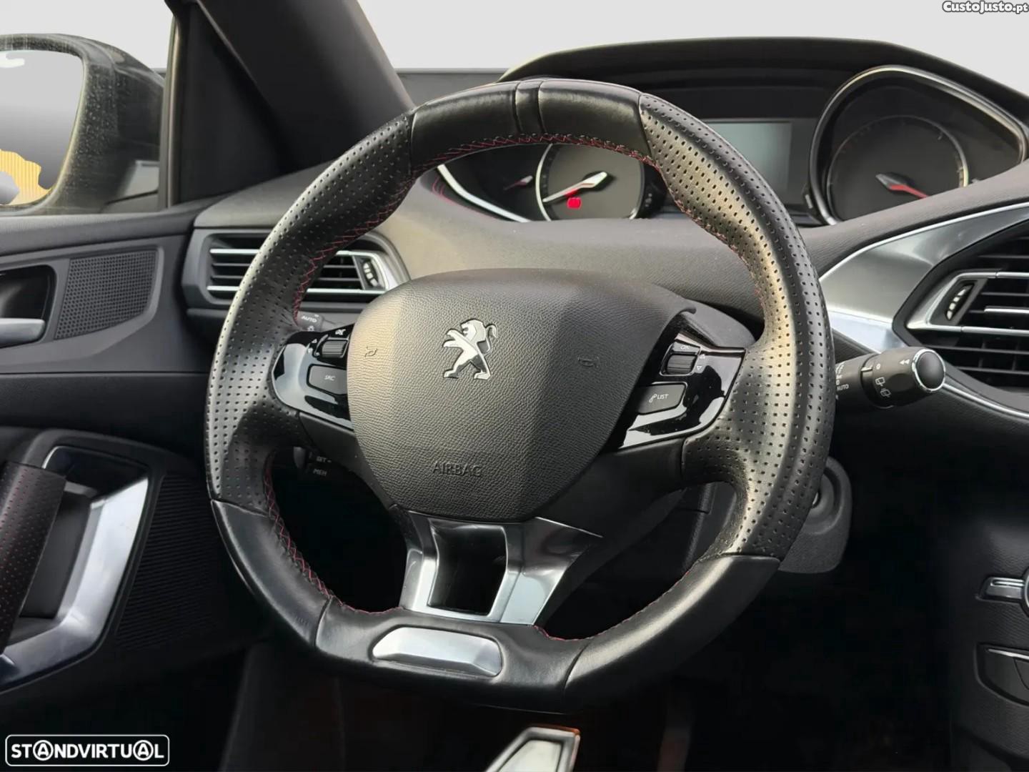 Peugeot 308 1.2 PureTech GT Line — fotografia 7