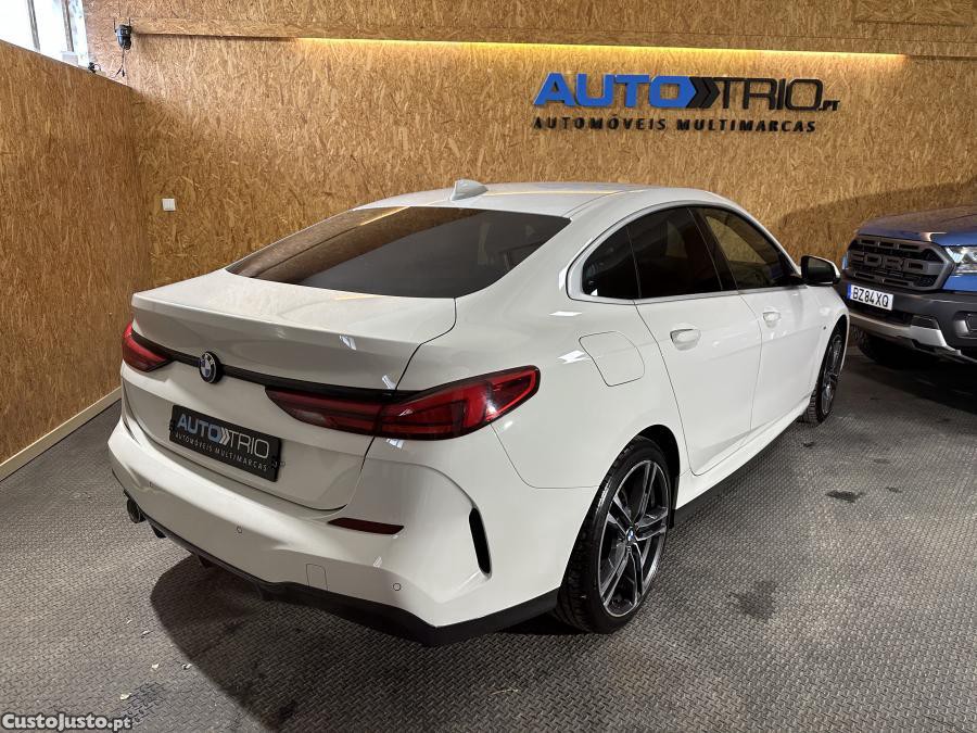 BMW 216 d Pack Desportivo M — fotografia 18