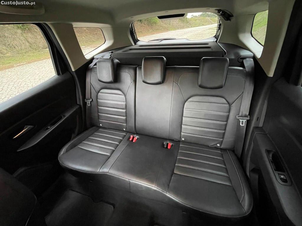 Dacia Duster 1.5 dCI SL Adventure — fotografia 3
