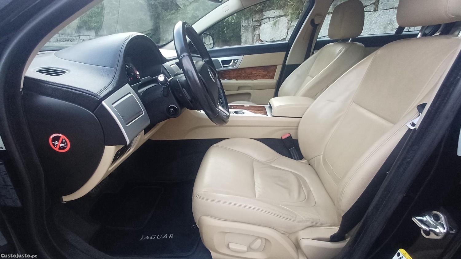 Jaguar XF 2.2D 200cv Luxury — fotografia 6