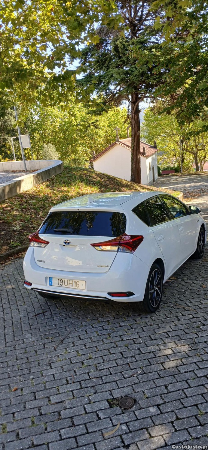 Toyota Auris gasolina hybrid — fotografia 4