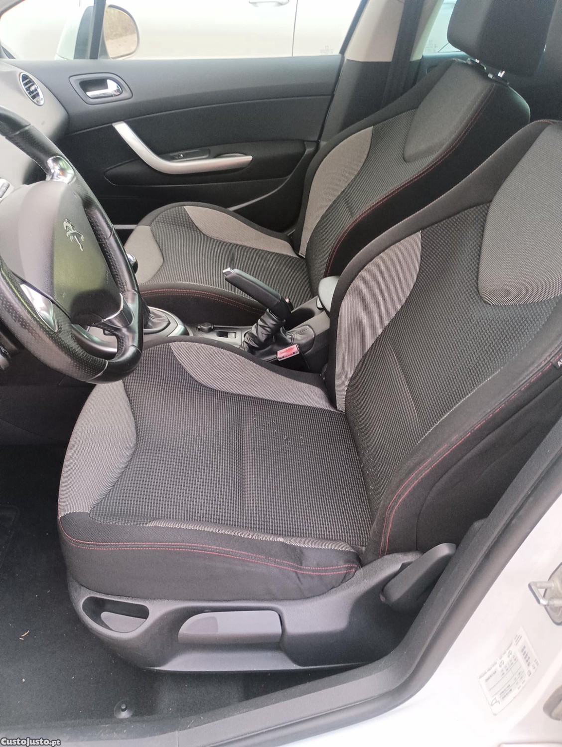 Peugeot 308 SW 1.6 HDi 112 CV NACIONAL — fotografia 7