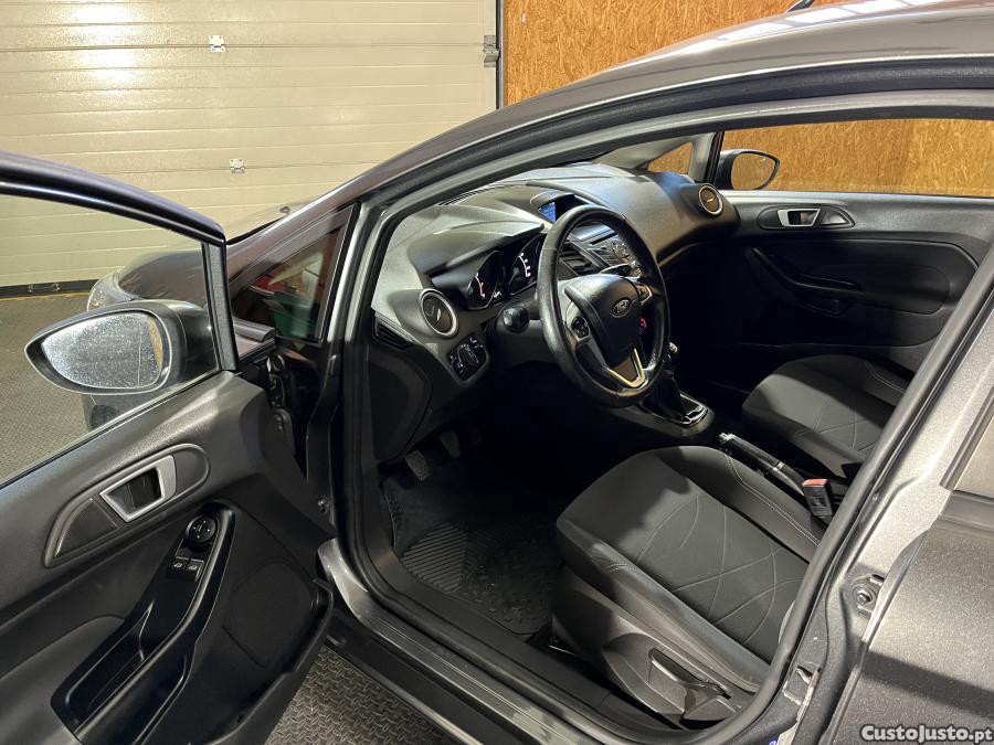 Ford Fiesta 1.0 Ti-VCT Trend — fotografia 11