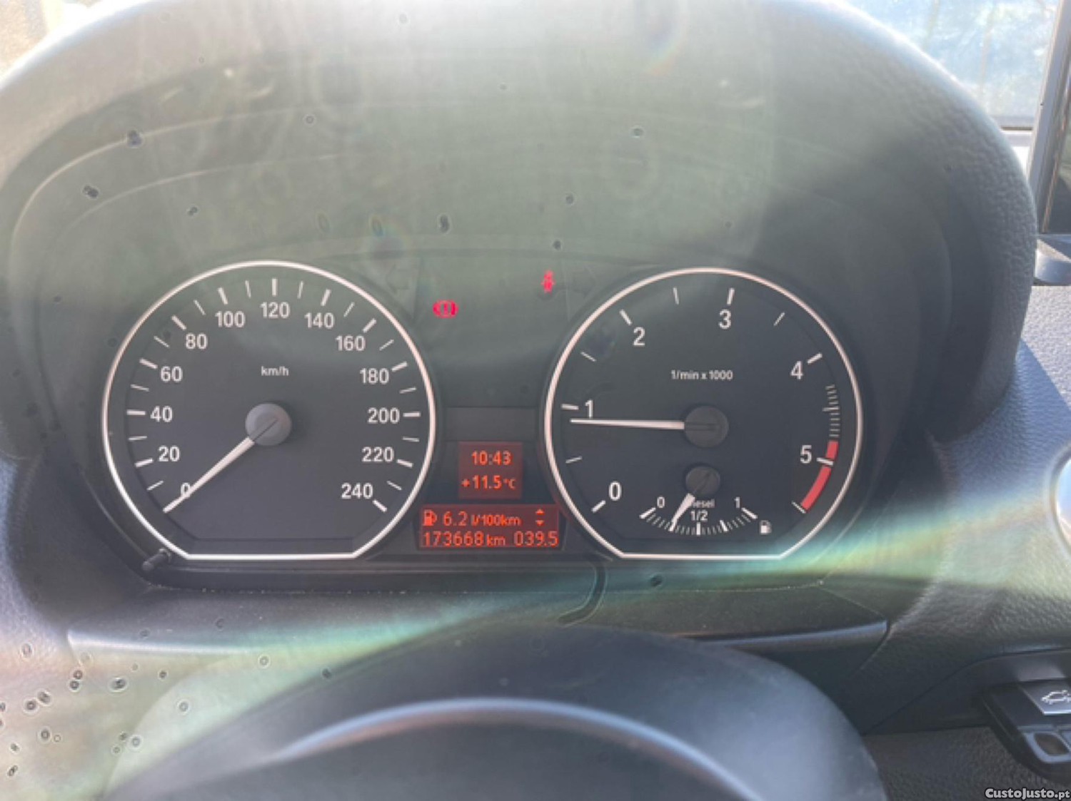 BMW 118 D — fotografia 6