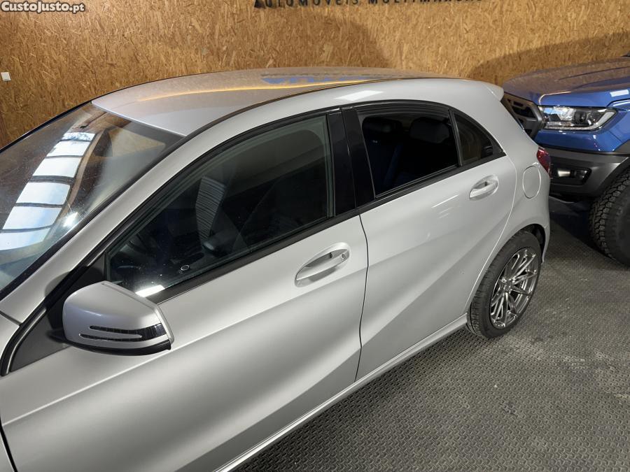 Mercedes-Benz A 160 d — fotografia 14